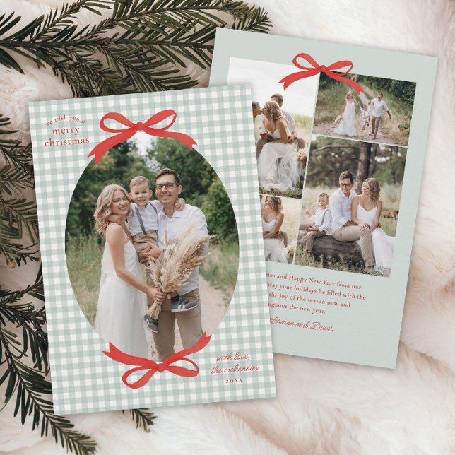 Traditionell jul rödbåg rutig oval foto  julkort (Traditional Christmas red bow and green gingham with oval photo holiday cards.)