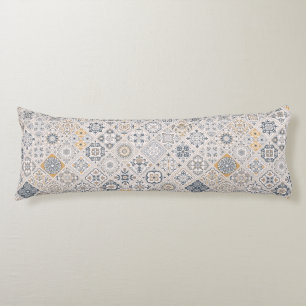 Traditionell ornament portugisisk och spansk Boho Kroppskudde