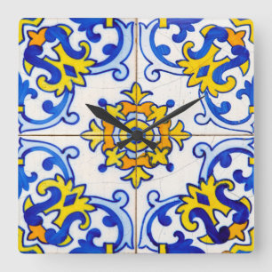 Traditionell portugisisk azulejo-panel fyrkantig klocka