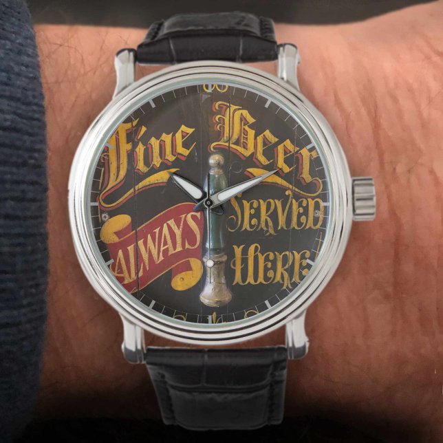 Traditionell puböl. Gammalt pubskyltbild på en Armbandsur (Skapare uppladdad)