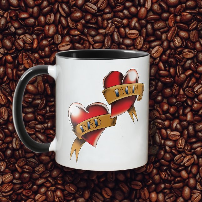 Traditionell röd hjärta Mamma Pappa banderoll tatu Mugg (Skapare uppladdad)