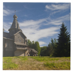 Traditionell rysk ortodox träkyrka kakelplatta