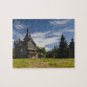 Traditionell rysk ortodox träkyrka pussel