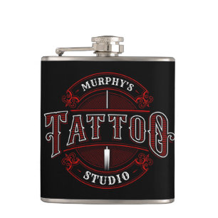 Traditionell stil ADD NAME Tatoveringsstudio Butik Fickplunta
