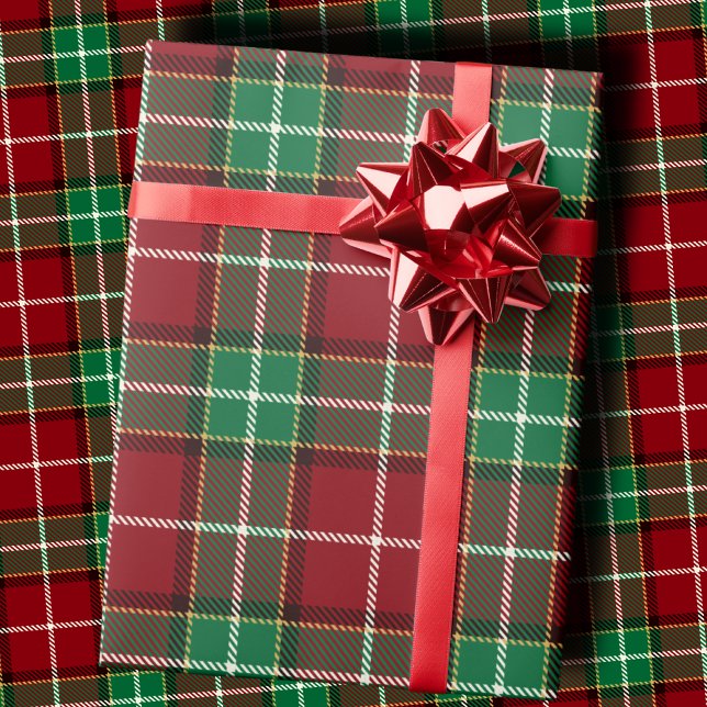 Traditionell vinröd och smaragdgrön tartanrutig presentpapper (Skapare uppladdad)