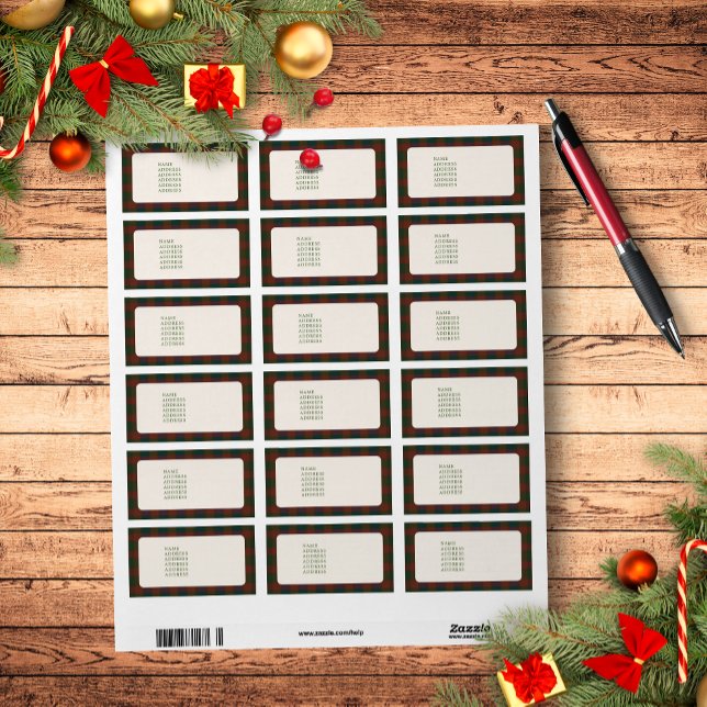 Traditionella Adressetiketter av Play/Tartan (Traditional plaid/tartan Christmas address labels.)