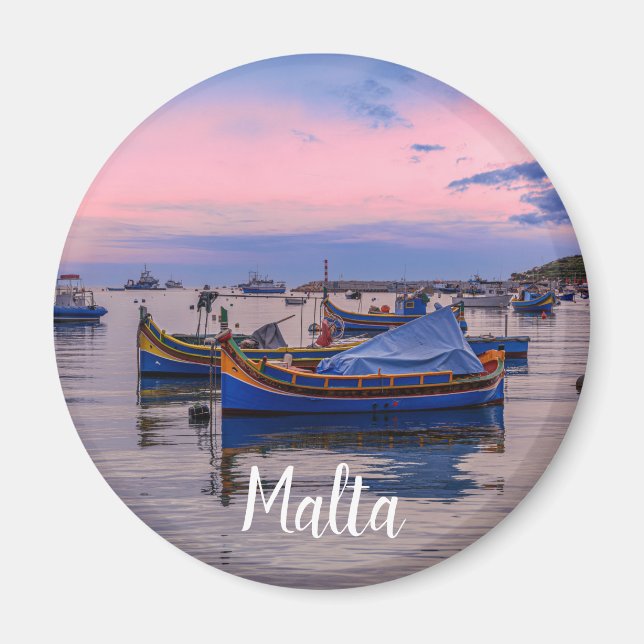 Traditionella maltesiska båtar i Marsaxlokk Magnet (Framsidan)