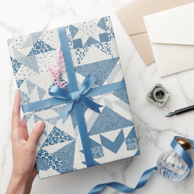 Traditionellt hantverksmässigt konstverk - blått presentpapper (Gifting)