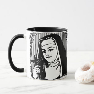Traditionellt katolskt nunn i Habit med Crucifix Mugg