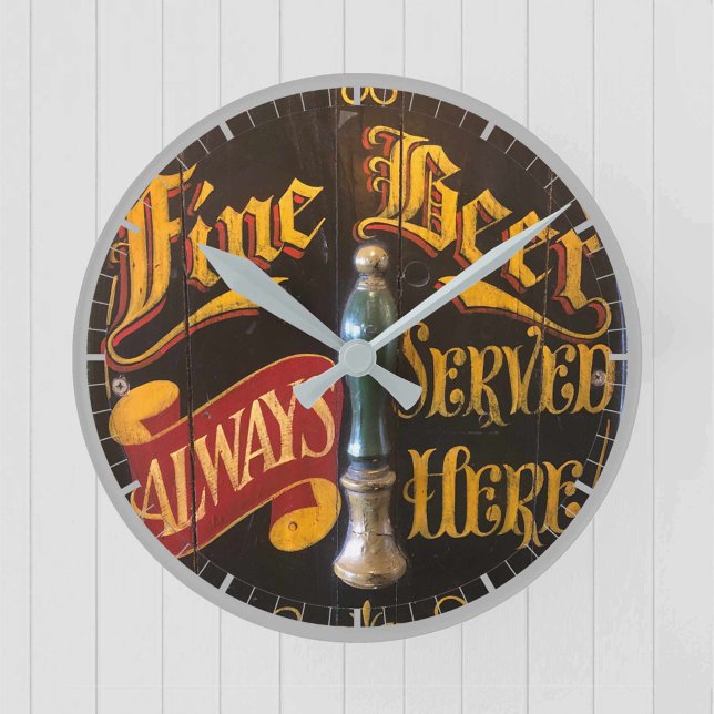 Traditionellt pub-öl rund klocka (Skapare uppladdad)