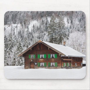 Traditionellt trähus i Bayern mousepad Musmatta