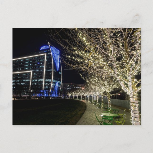 Trädlyktor vid Klyde Warren Park Vykort (Framsida)