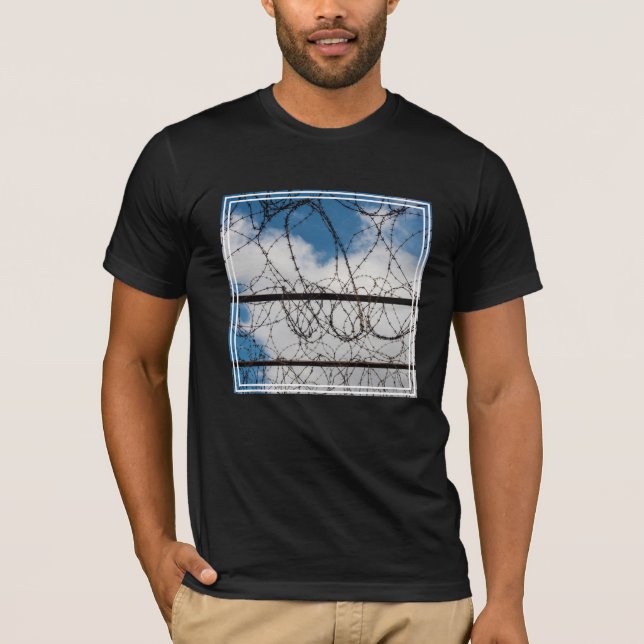 Trådstängsel T Shirt (Framsida)