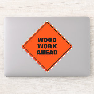 Träet i orange är på väg framåt och varnar vägskyl klistermärken