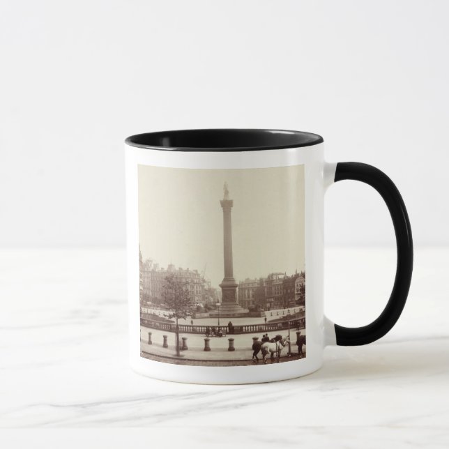 Trafalgar kvadrerar, London (sepiafotoet) Mugg (Höger)