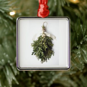 **TRÄFFA MIG UNDER MISTLETOE** CHRISTMAS ORNATION JULGRANSPRYDNAD METALL