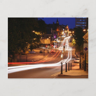 Trafik på natten i Harrogate Town Center Vykort