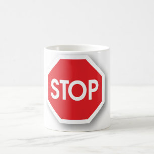 Trafikera stoppet undertecknar kaffemugg