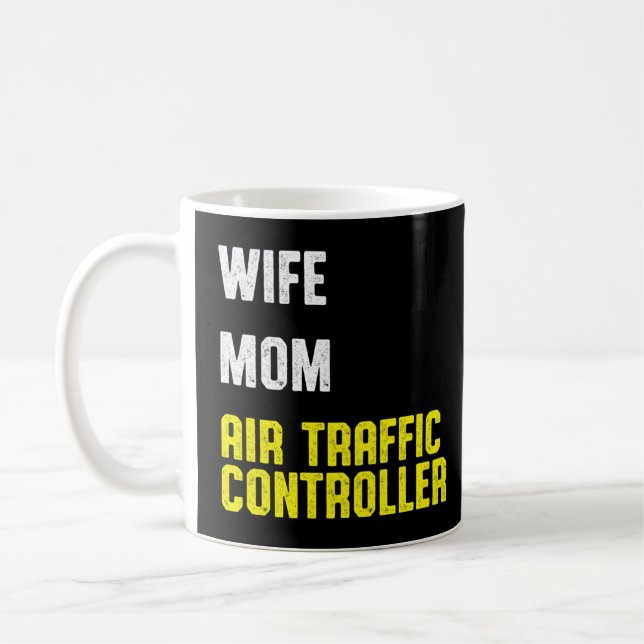 Trafikstyrenhet i luft som kör Atc-flygkontroll Kaffemugg (Vänster)