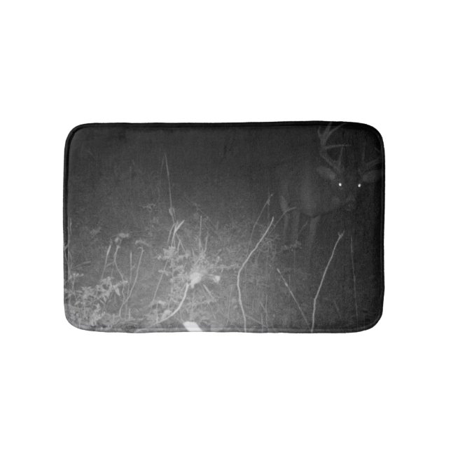 Trail Camera Monster Buck Bath Mat Badrumsmatta (Framsidan)