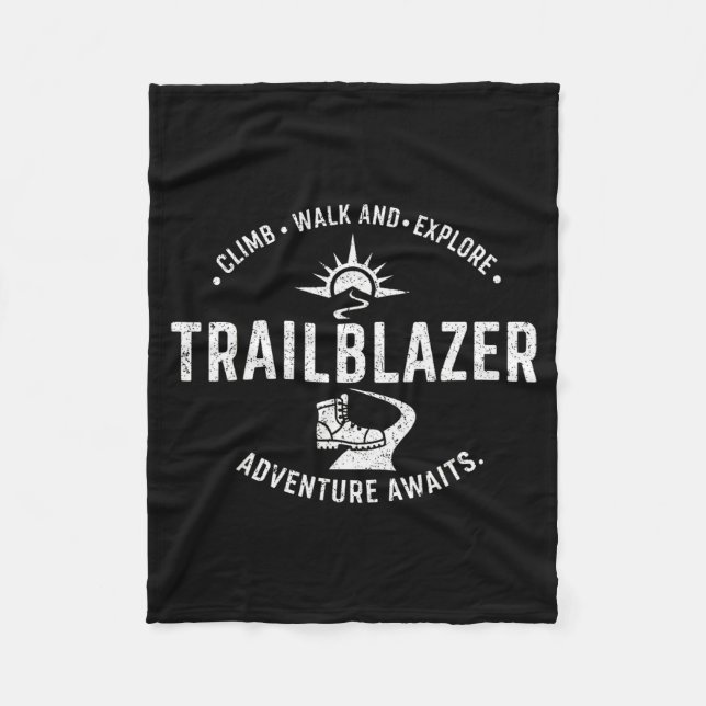 Trailblazer Adventure Awaits Hiking Climb Explore  Fleecefilt (Framsidan)