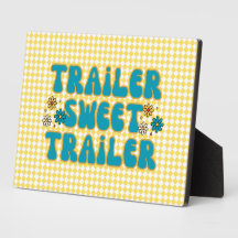 Trailer Sweet Trailer Gult Harlequin Tabletop