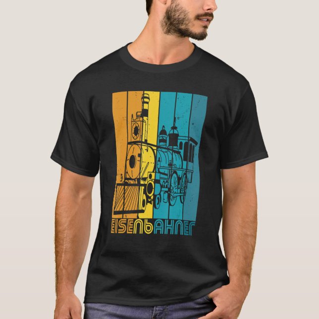 Train Driver Steam Locomotive Conductor on Rails T Shirt (Framsida)