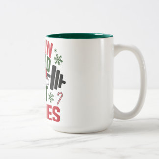 Train Hard Eat Cookies Funny Christmas Gym Mug Två-Tonad Mugg