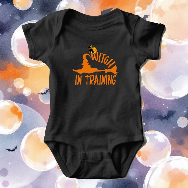 Training Witch Mamma & Baby Collection Halloween T Shirt (Skapare uppladdad)
