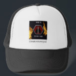 Traitors Turret Hat Keps<br><div class="desc">Den bästa hatten för förrädare och trogna lika</div>