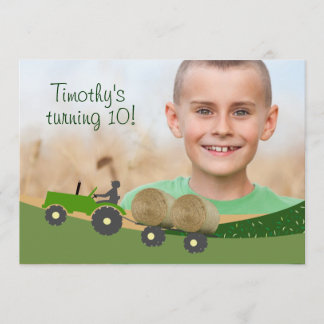 Traktorinbjudan: Cute Hay Bale Farm Scene Inbjudningar