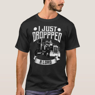 Traktorns 18 hjulkonstruktion på baksidan t shirt