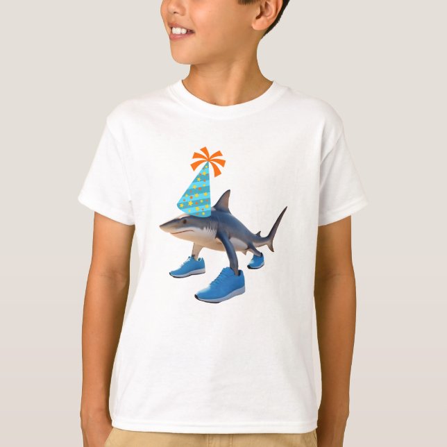 Tralalero Tralala Shark Birthday Hat T Shirt (Framsida)