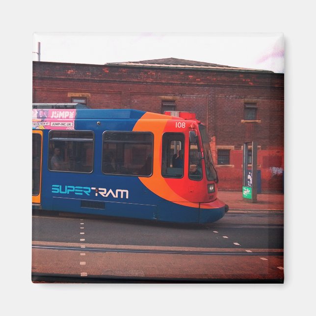 Tram, på gatan magnet (Framsidan)