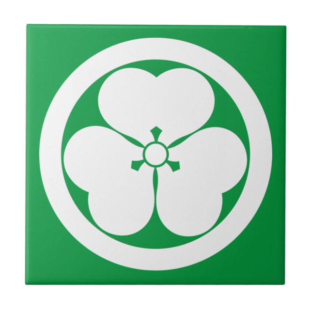 Trämorre i en cirkelformad keramisk platta kakelplatta (Framsidan)