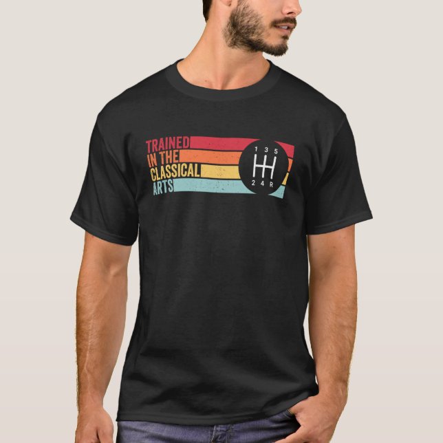 Tränad i de klassiska konsterna 5-växlad manuell v t shirt (Framsida)