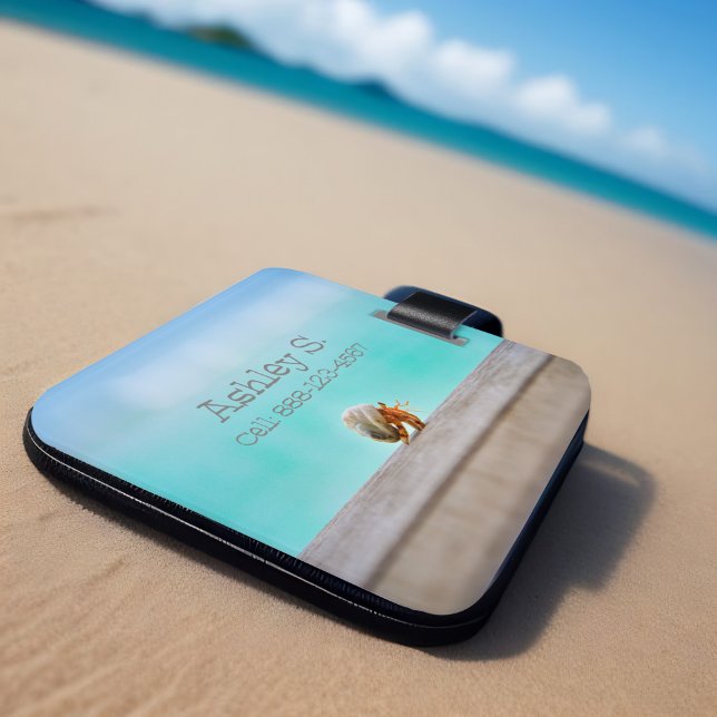 Tranquil Hermit Crab Beach Travel Aqua Seashell Bagagebricka (Tropical hermit crab in white sea shell personalized luggage tag aqua ocean water & weathered wood)