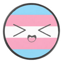 Transflagga med söt upphetsad min hockeypuck
