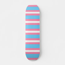 transflaggmönster på skateboard