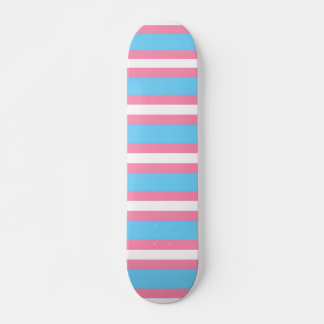 transflaggmönster på skateboard