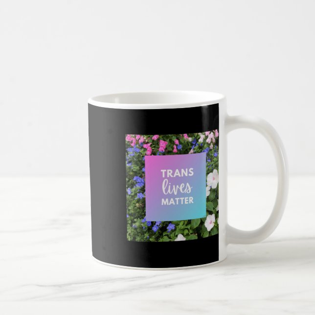 Translives Blommigt Typography Kaffemugg (Höger)