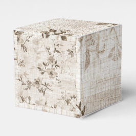 Träråda med bruna Blommigtar Presentaskar