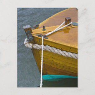 Träsegelbåt i vatten vykort