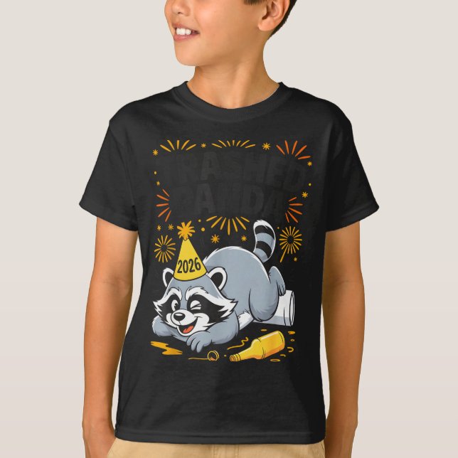 Trashed Panda New Year 2026 Funny Drunk Raccoon  T Shirt (Framsida)