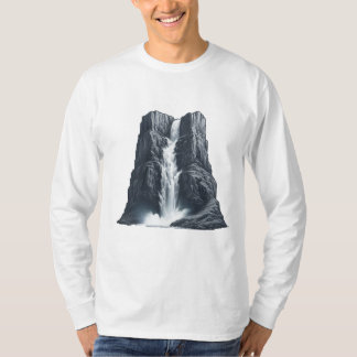 Traumhafter Wasserfall T Shirt