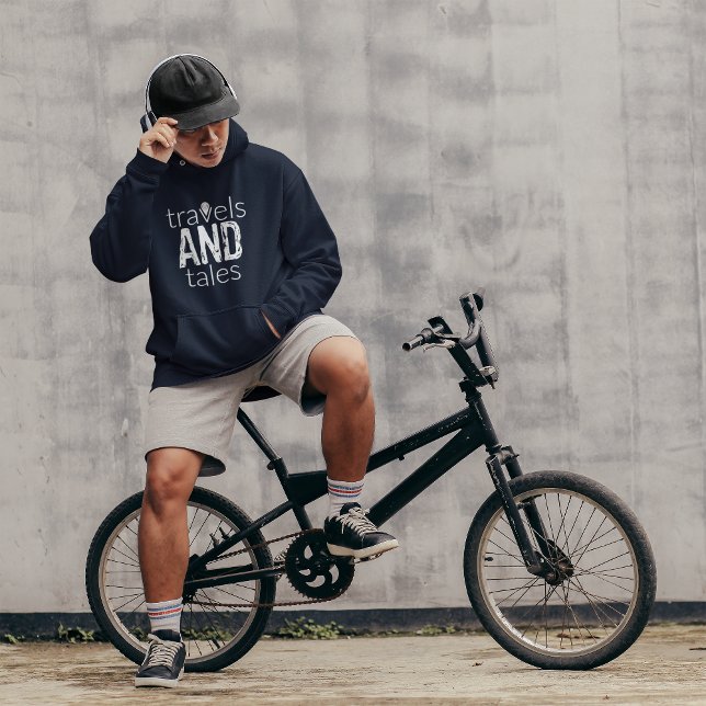 Travels and Tales Hooded Sweatshirt (Skapare uppladdad)