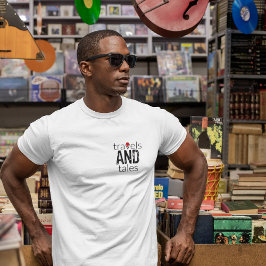 Travels and Tales Pocket Logotyp Manar Shirt T Shirt