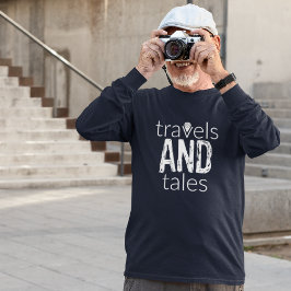 Travels and Tales [vit logotyp] Långärmad Shirt T