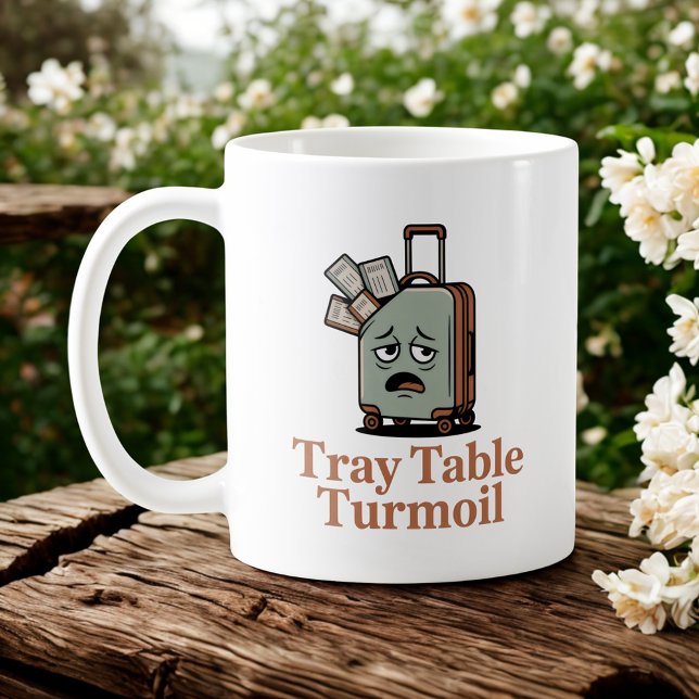 Tray Table Turmoil | Travel Chaos Flight Attendant Kaffemugg (Skapare uppladdad)
