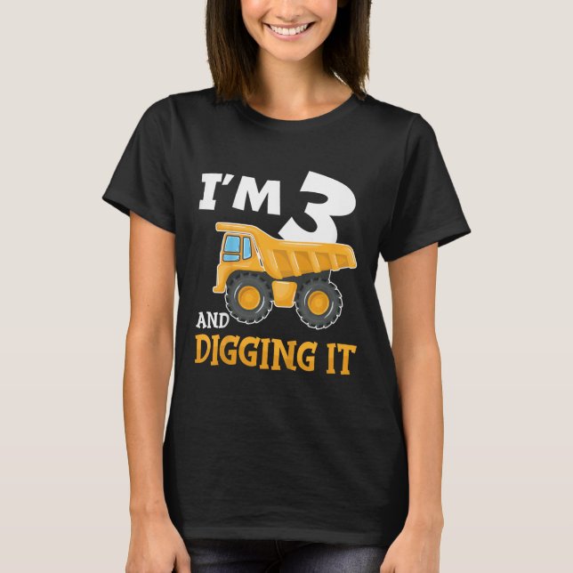 Tre 3 år, 3 år, födelsedagskonstruktion 3 år gamla t shirt (Framsida)